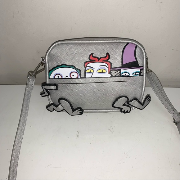 THE NIGHTMARE BEFORE CHRISTMAS SHOCK, LOCK & BARREL HANDBAG! - Picture 9 of 12